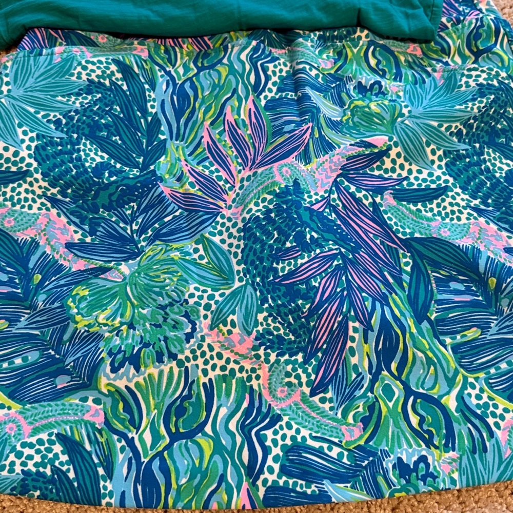 Lilly Pulitzer Luxletic skort 6 and green tank S